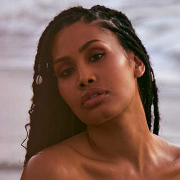 SI2022_Dominica_Leyna_Bloom_SHOT_12_081_GI